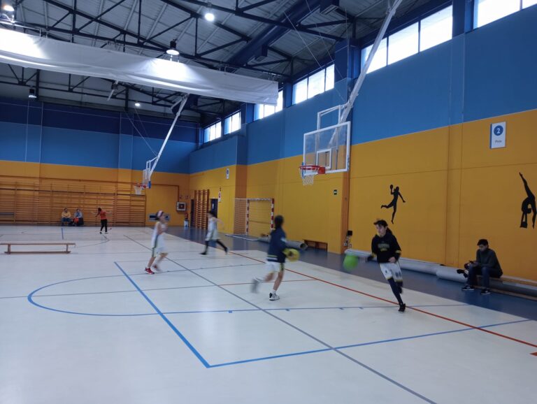 Alevín femenino ABVO 33-70 Salesianos San Miguel Arcángel