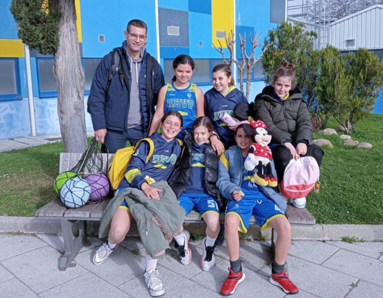 Alevín femenino municipal Arganzuela centro blanco 55-33 ABVO