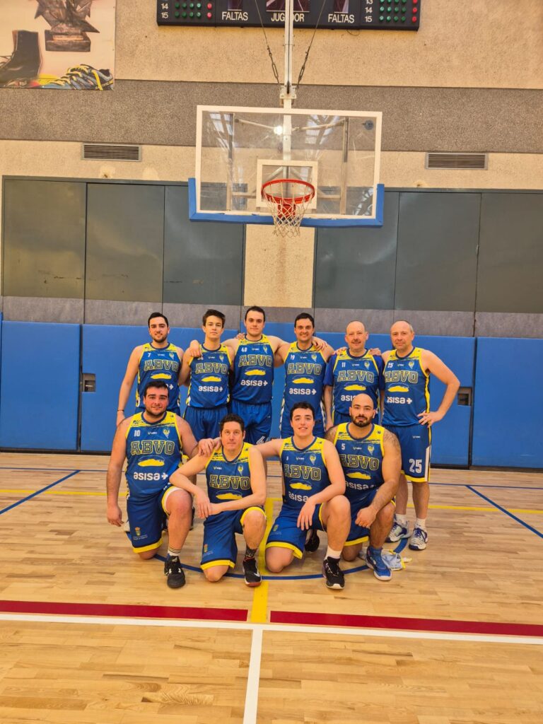 Senior masculino municila P.R.N. Basket 52-48 Viejovenes ABVO