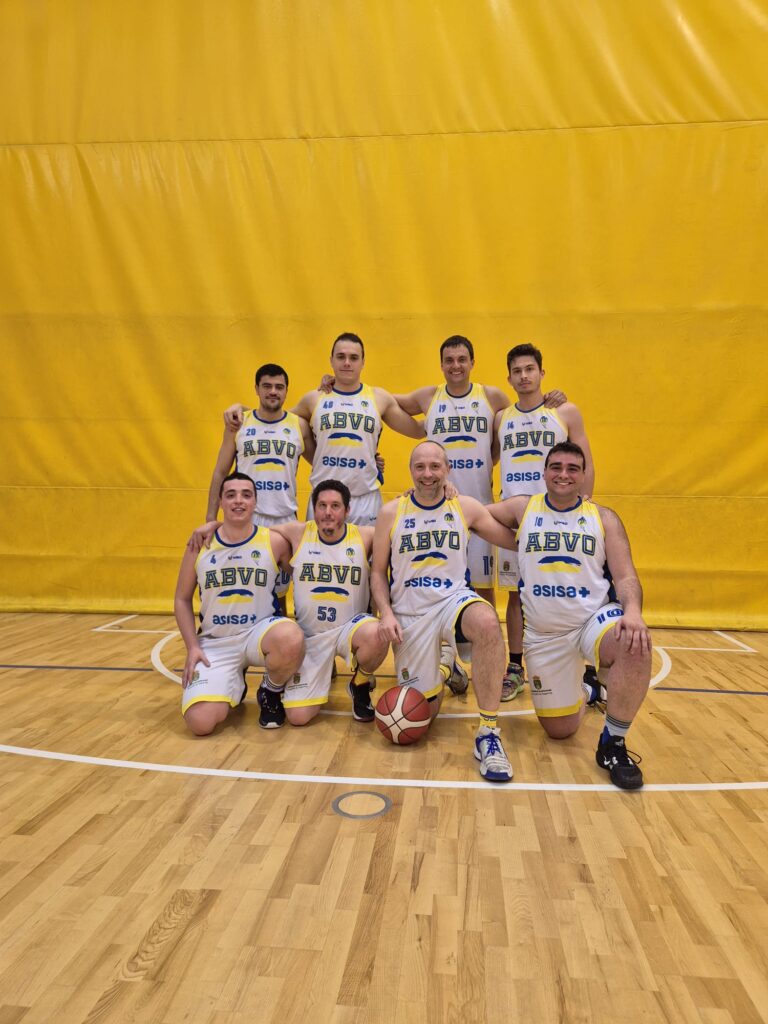 Senior masculino municipal Viejovenes ABVO 75-37 HARKONNEN