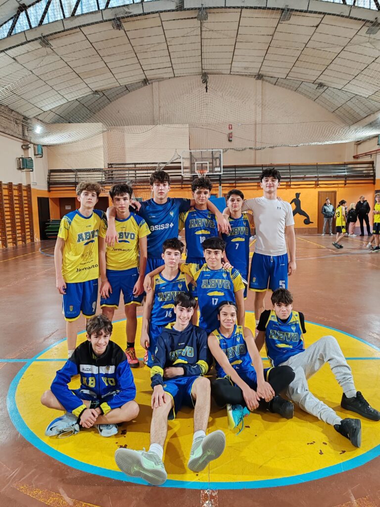 Cadete masculino Baloncesto la Salle 86 "b" 17-111 ABVO Blanco