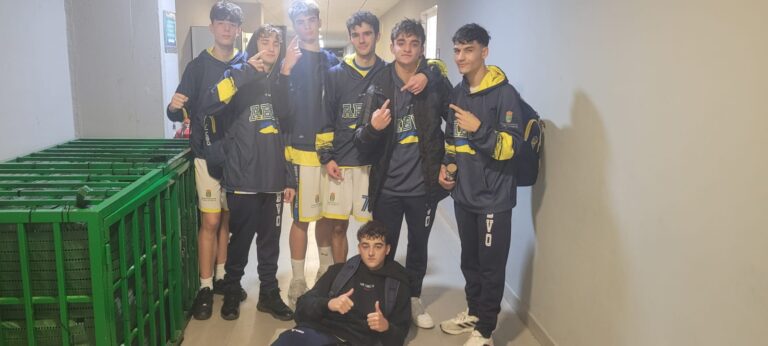 Junior masculino ASM LANCERS 31-39 ABVO Blanco