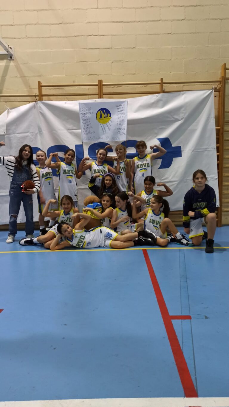 Benjamín Femenino ABVO Azul 61-38 U.B. Femenino Humanes