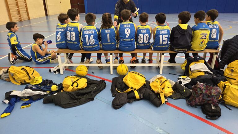 Benjamín Masculino ABVO Azul 24-70 San Agustín Madrid Azul