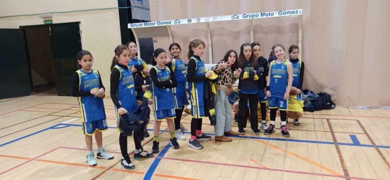 Benjamín Femenino Villalba Grupo Abedul 54-37 ABVO Azul