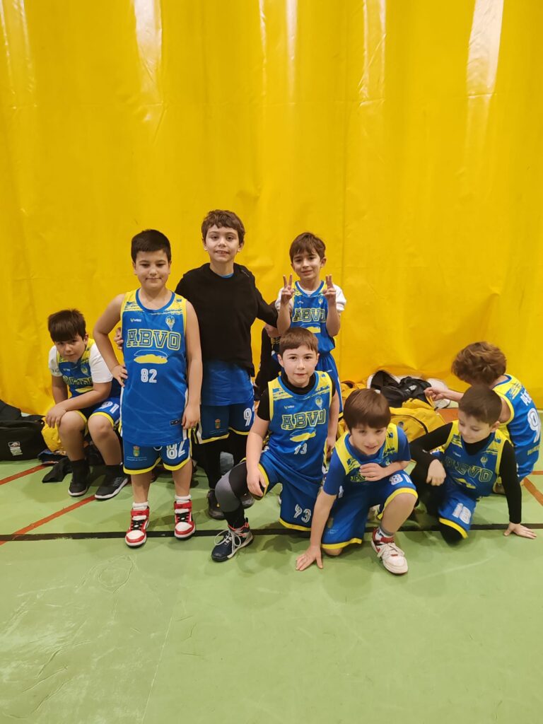 Benjamín Masculino Distrito Carabanchel 64–47 ABVO Blanco