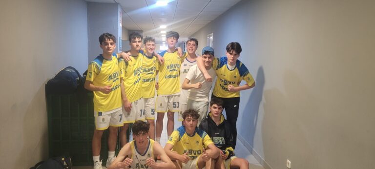 Junior Masculino CD Oroquieta Espinillo 8-75 ABVO Blanco