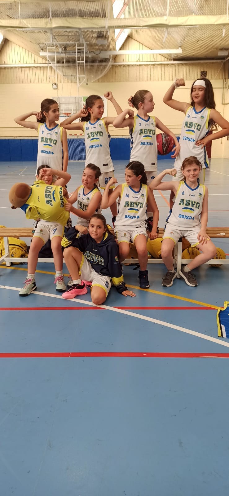 Benjamín Femenino ABVO Azul 61–29 Movistar Estudiantes Irati